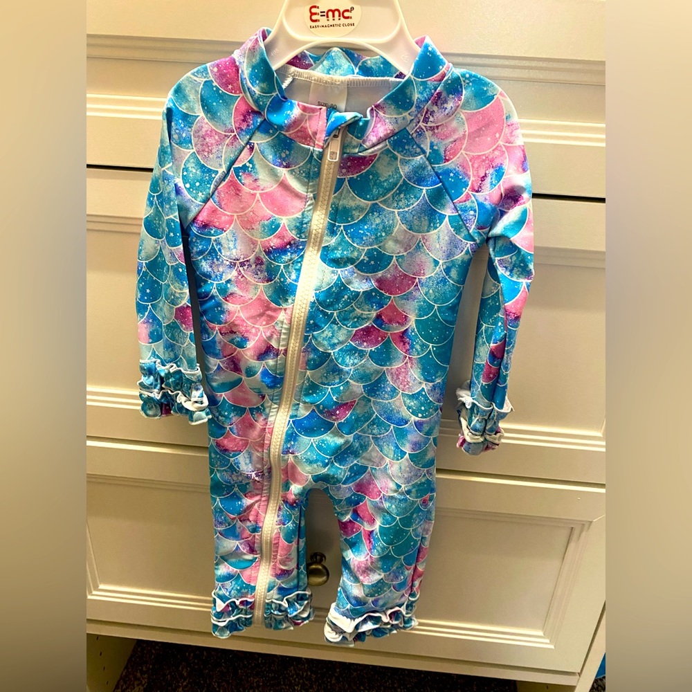 Baby Swimzip mermaid swimsuit EUC worn once 0-6 months